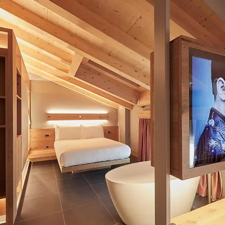 Dimora Degli Dei Hotel 4*